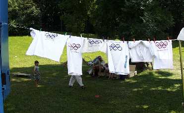 tshirts.jpg (13739 Byte)